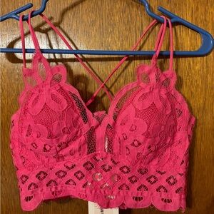 COLOR ALIEN. size M, fuchsia bra
